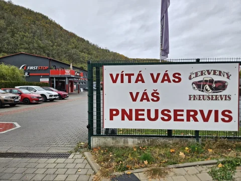 Pneuservis Červený, Černošice